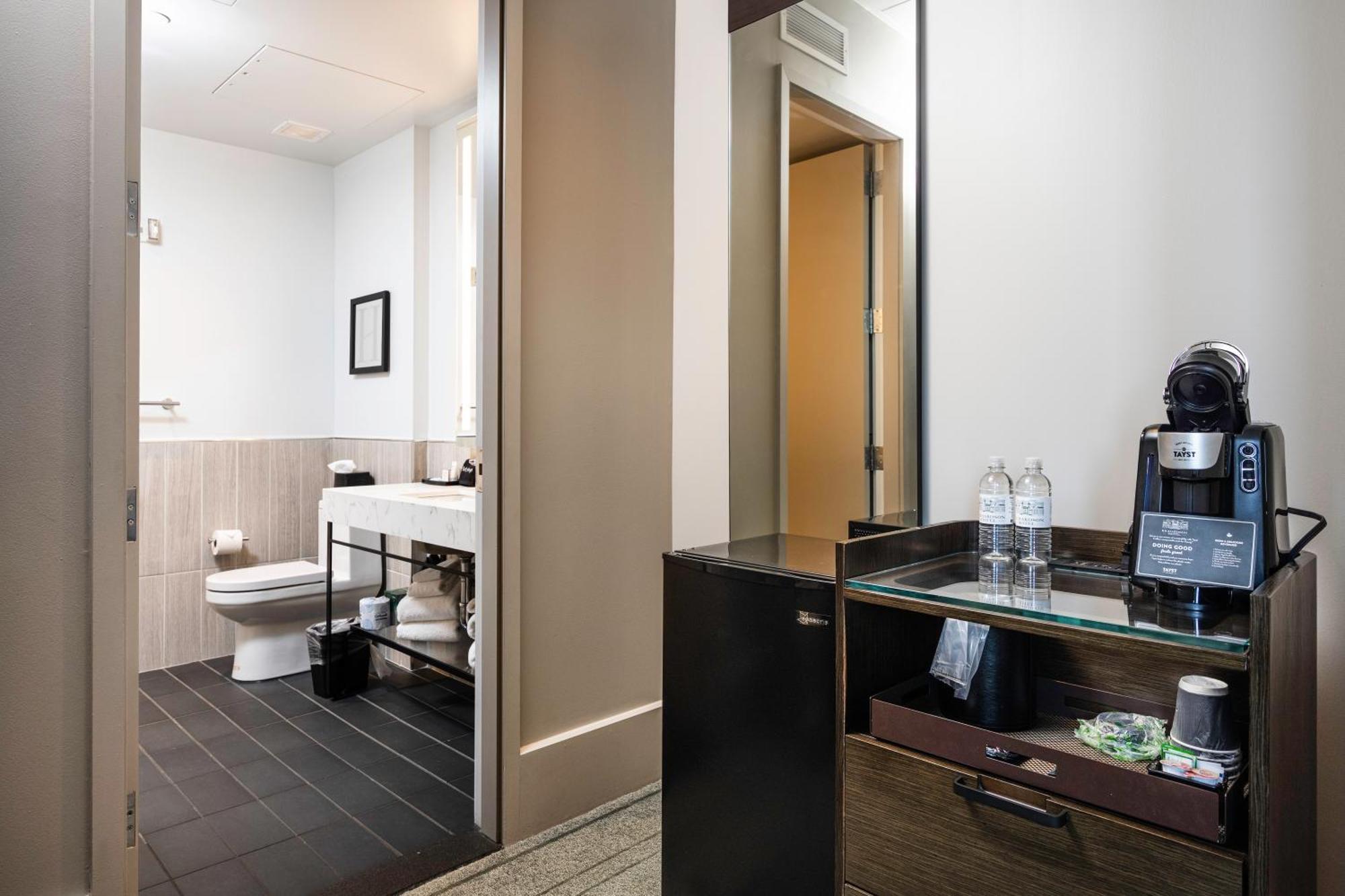 The Richardson Hotel Buffalo Bagian luar foto